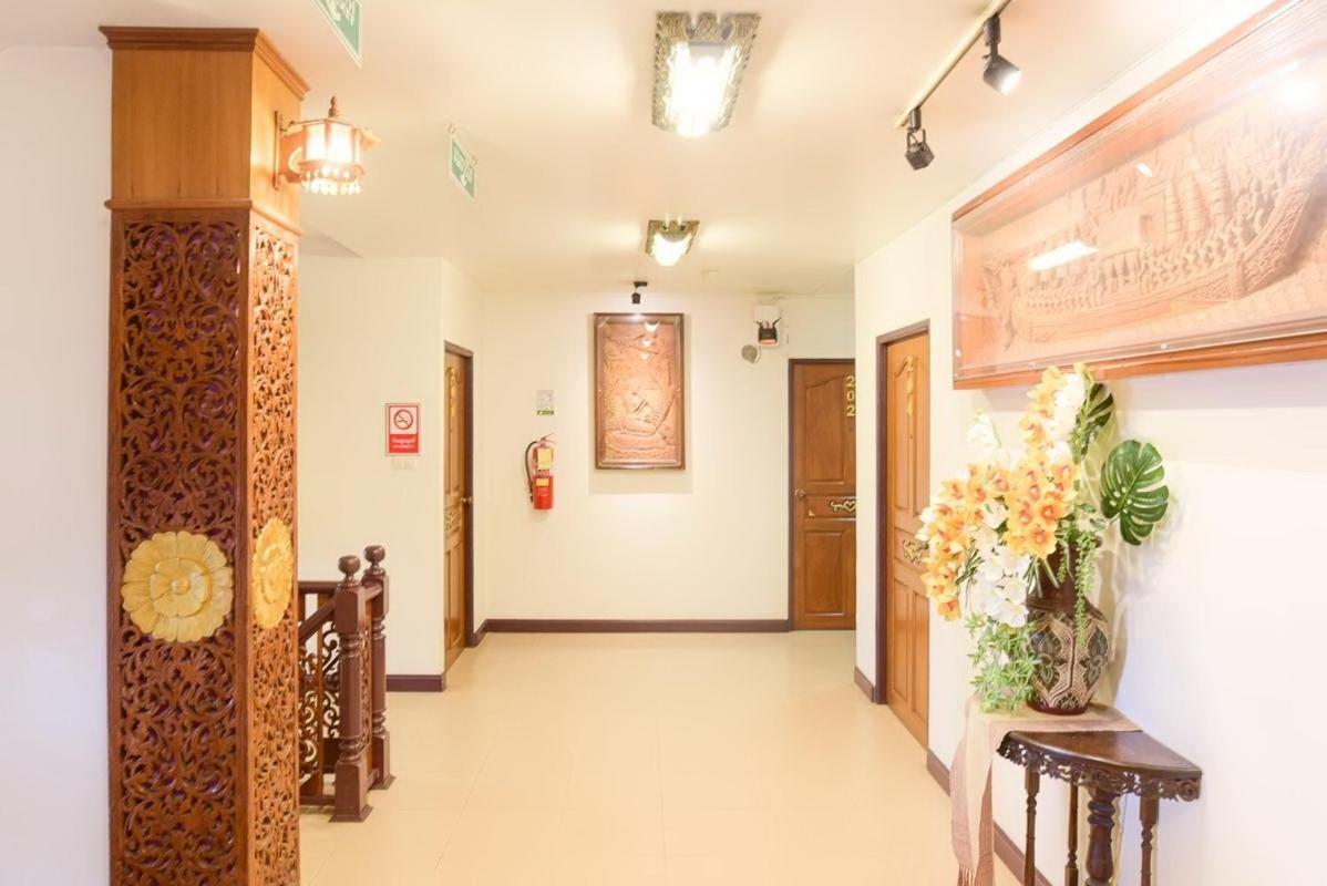 Ban Ao Thong Hotel Trang Luaran gambar