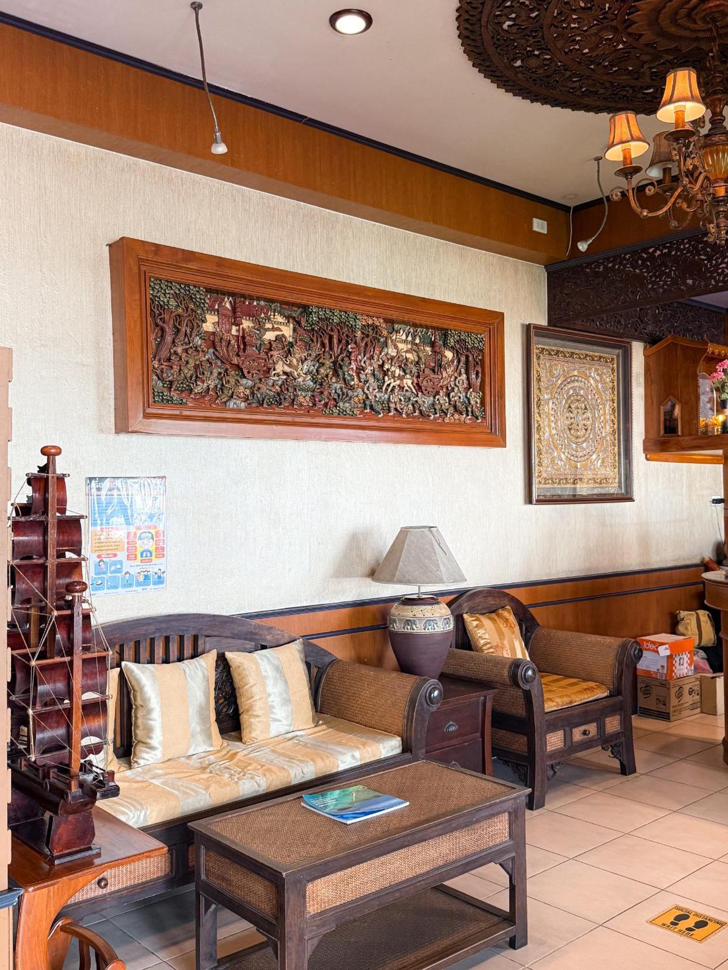 Ban Ao Thong Hotel Trang Luaran gambar
