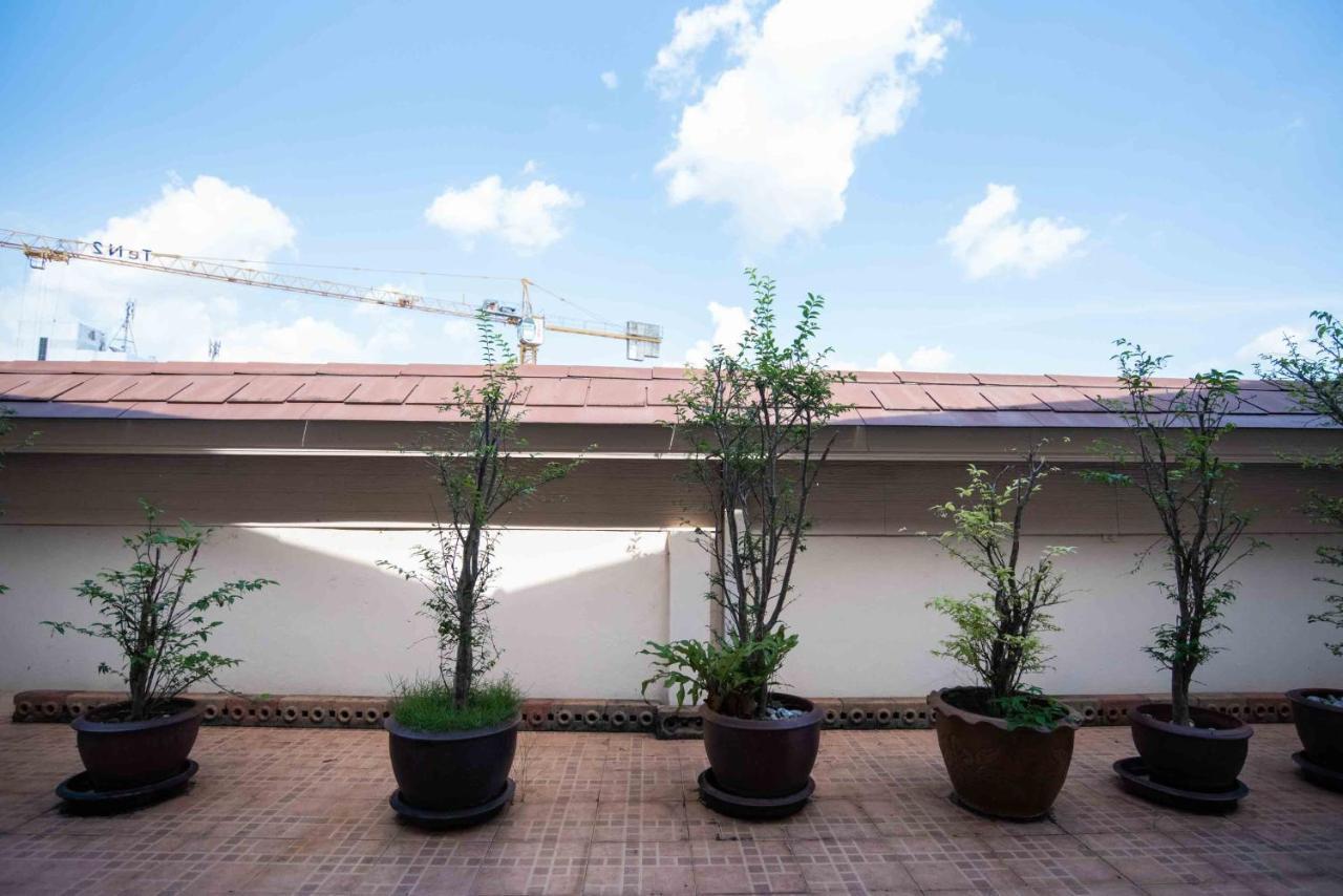 Ban Ao Thong Hotel Trang Luaran gambar