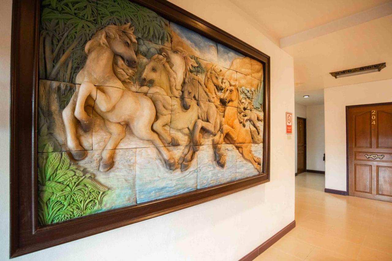 Ban Ao Thong Hotel Trang Luaran gambar