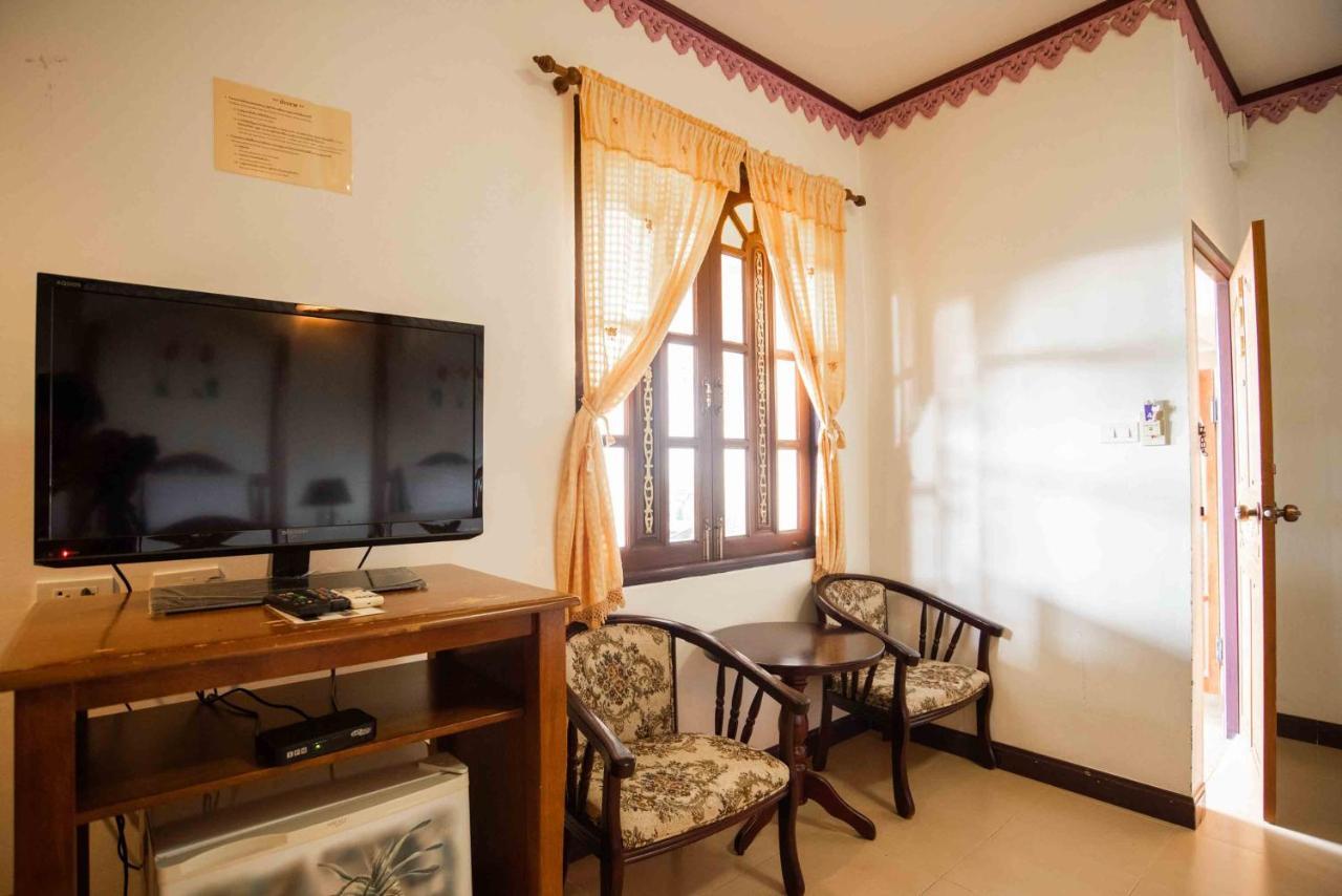 Ban Ao Thong Hotel Trang Luaran gambar